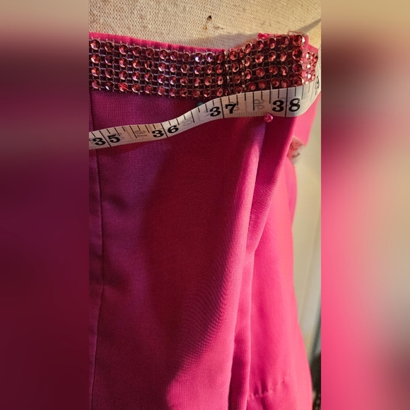 Elegant Pink Strapless Dress - Picture 7 of 7